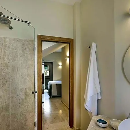 La Suera San Pantaleo ホテル 4*